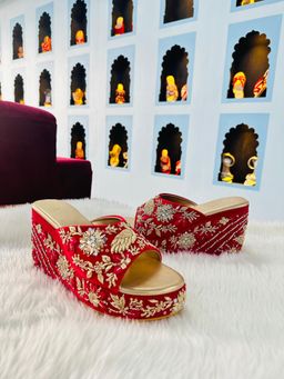 Shiveen Shiveen - Womens Trini Rekha Mayura Hand Emboridery Wedges Heels