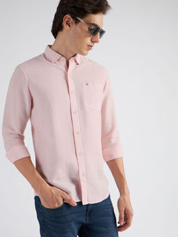 Lee - Men Solid Pink Slim Fit Shirt