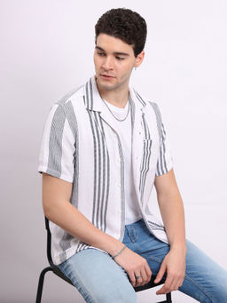 Lee - Men Stripes White Regular Fit Shirt