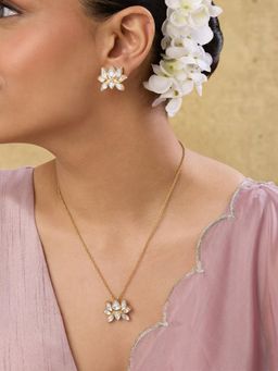 Indinoor - Kamal Kundan Polki Necklace Set