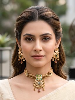 RUNORAA - Avanika Gold Necklace Set