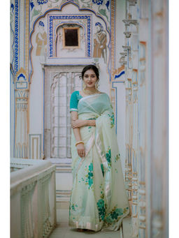 HOUSE OF BAISA - Women Green Floral Saree with Unstitched Blouse