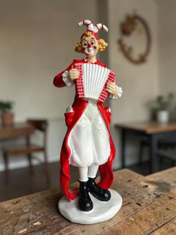 Sun Mun Decors - Vintage Musical Clown Playing Accordion