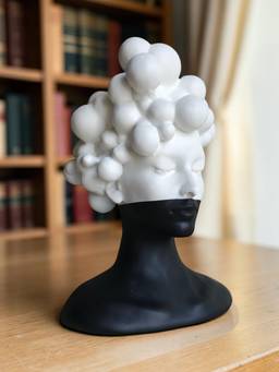 Sun Mun Decors - Dreaming Cloud Woman Bust, Medium Bubble Hair