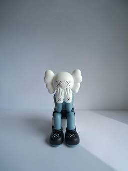 Sun Mun Decors - KAWS-Inspired Companion Figure, Passing Through