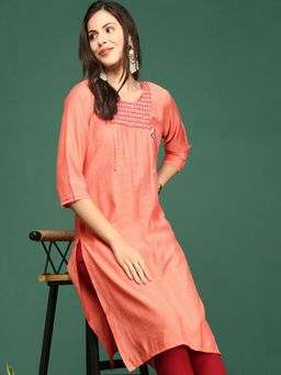 SHOWOFFFF - Women's Orange Solid Straight Kurta