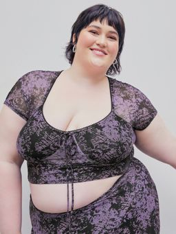 Cider - Abstract Knotted Jersey Short Sleeve Top Curve & Plus