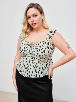 Cider - Square Neck Leopard Print Knotted Short Sleeve Blouse Curve & Plus