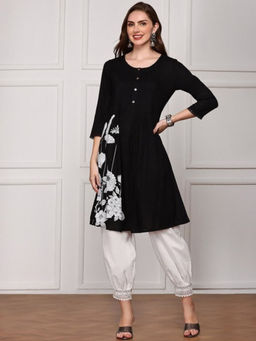 ISHIN - Women Black Floral Printed Rayon Kurta