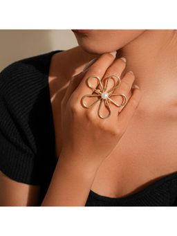 Salty - White Bloom Pearl Ring