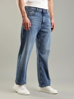 Tommy Hilfiger - Light-Wash Regular Fit Mid Rise Jeans