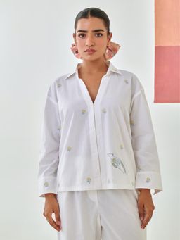MoonTara - White Shirt With Floral Embroidery Detail