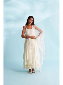 Roze - Zoha Ivory Anarkali Kurta with Pant and Dupatta (Set of 3)