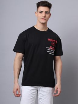 DOOR74 - Men Black Typography Printed Pure Cotton Oversized T-Shirt