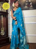 Blue color option, Currently selected