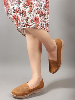 Aroom - Women Tan Classic Loafers