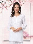 White color option, Currently selected