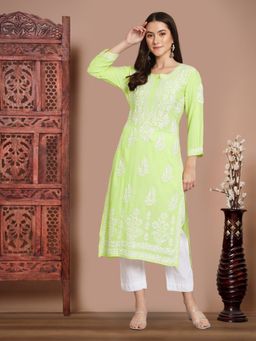 PARAMOUNT CHIKAN - Green Ethnic Motifs Chikankari Straight Kurta
