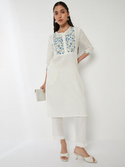 max - Off White Cotton Blend Embroidered Kurta