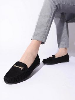 KNEETOES - Knee toes Women's Statement Black Chain Loafers