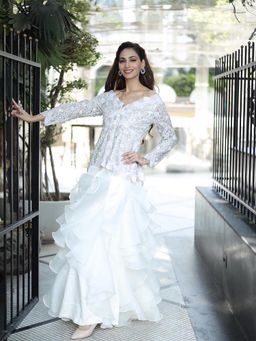 Akanksha Mago - Alia White Kurta & Ruffled Skirt (Set of 2)