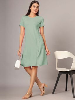 BRINNS - Green Solid Regular Dress