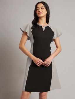 BRINNS - Grey Colorblock Regular Knee Length Dress