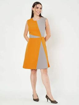 BRINNS - Grey Colorblock Regular Knee Length Dress