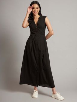 BRINNS - Black Solid Flared Maxi Dress