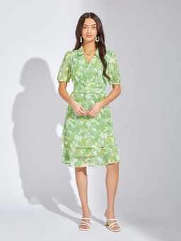 Latin Quarters - Green Floral Regular Knee Length Dress