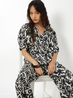 max - Black Printed Viscose Blend Regular Fit Top