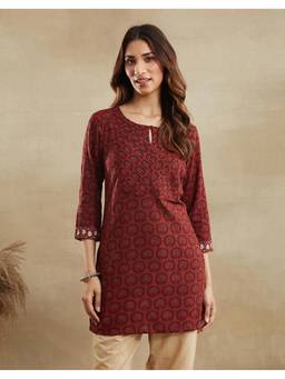 Fabindia - Women Maroon Cotton Floral Kurta