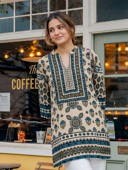 KAFTANIZE - Women Blue Cotton Floral Short Kurti