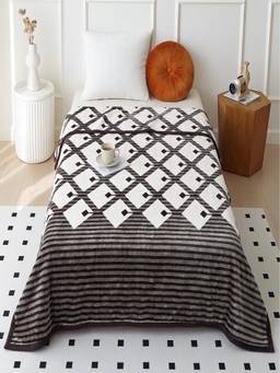 Threadwear - Chocolate Geometric Woollen Single Bed Blanket