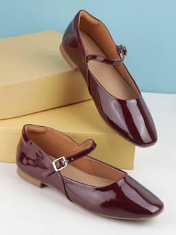 Mochi - Women Maroon Formal Ballerina