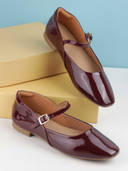 Maroon color option