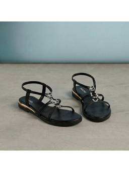 Mochi - Women Black Casual Sandals