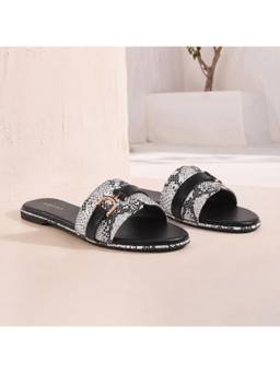 Metro - Women Black Casual Flats