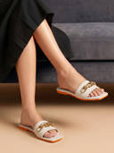 Beige color option, Currently selected