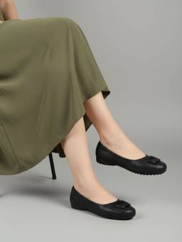 Inc.5 - Women Black Casual Ballerinas