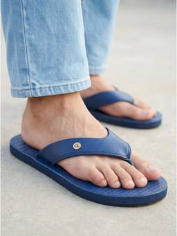 Carlton London - Men Blue Lightweight Flipflops with Textured Footbed and Metallic Accent