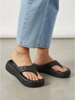 ELLE - Women Black Lightweight Ergonomic Wave Cushion Cloud Sandals