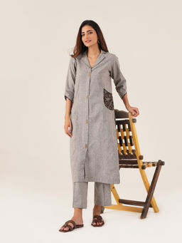 Ritivesh - Grey Cotton Kalamkari Accents Kurta with Pant