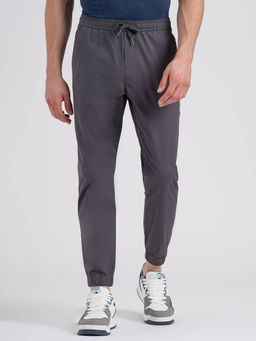 Red Tape - Men Dark Grey Solid Cotton Spandex Casual Jogger