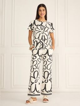 Sweet Dreams - Womens Floral Printed Pyjama With Top White