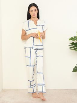 Sweet Dreams - Womens Abstract Printed Front Open Pyjama With Shirt White