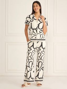 Sweet Dreams - Womens Floral Printed Front Open Pyjama With Shirt White