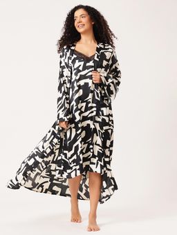 Clovia - Chic Printed Long Nighty And Robe With Belt In Black - Satin