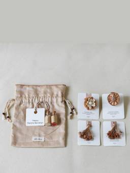 Akiiko - Brown Warm Celebrations: Rakhi Set