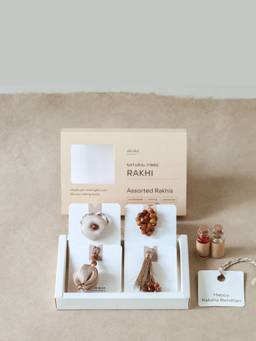 Akiiko - Beige Sacred Halo Rakhi Set